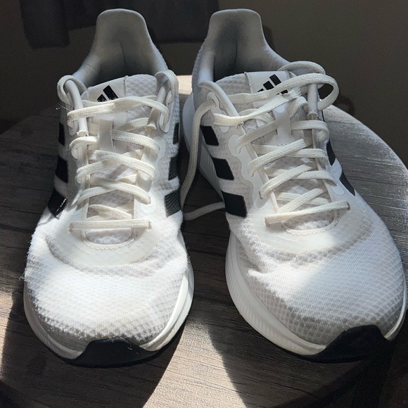 COPY - Women’s Adidas  running cloud foam shoes - Picture 4 of 4